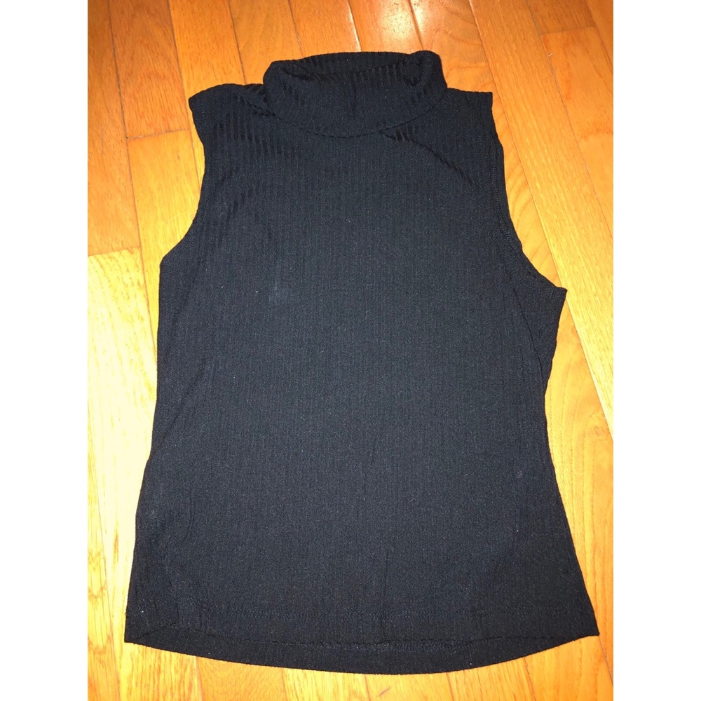 Forever 21 sleeveless turtleneck
